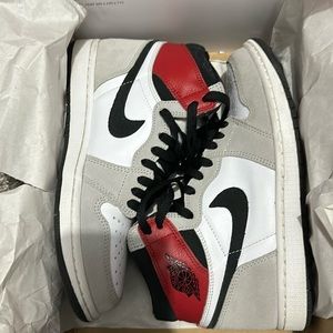 Jordan 1 smoke grey